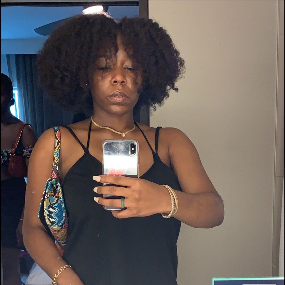 Meet your Posher, Olanike